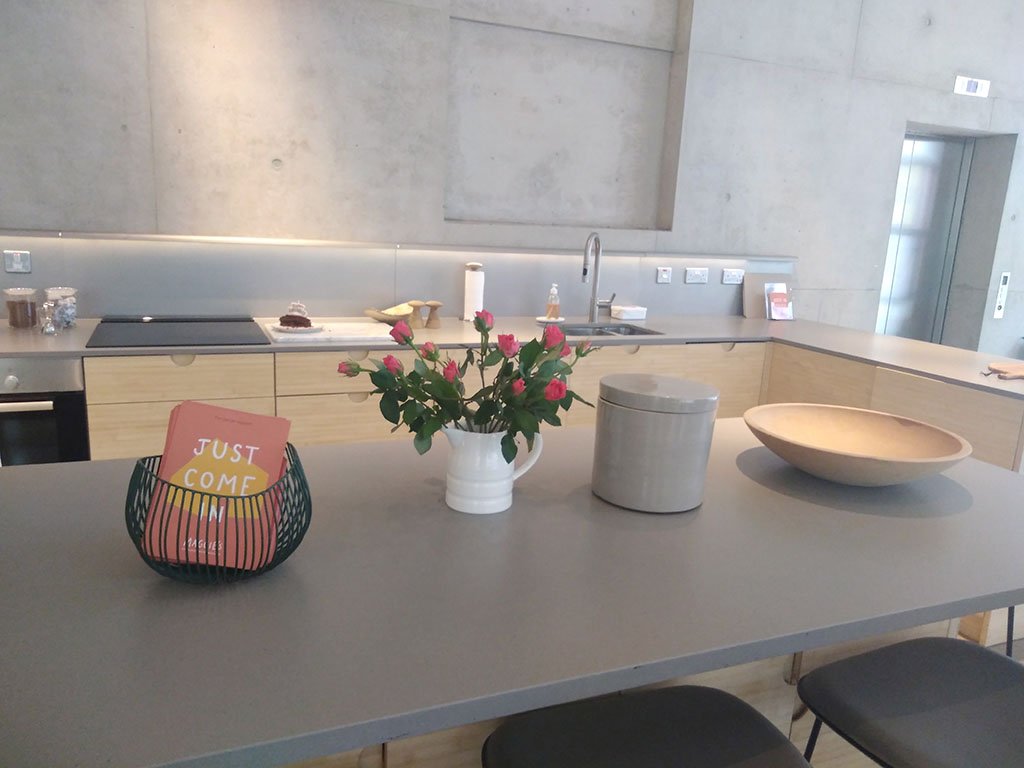 Share Your Love with Those with Cancer