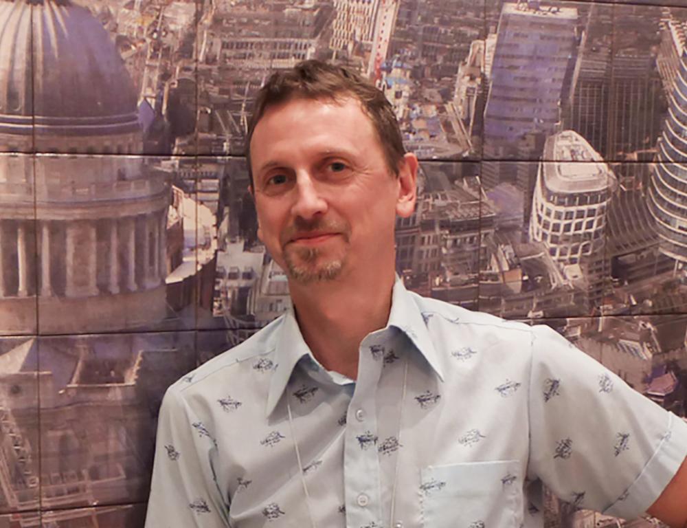 Your Own Pop-Up Photo Studio from Dominic Crinson