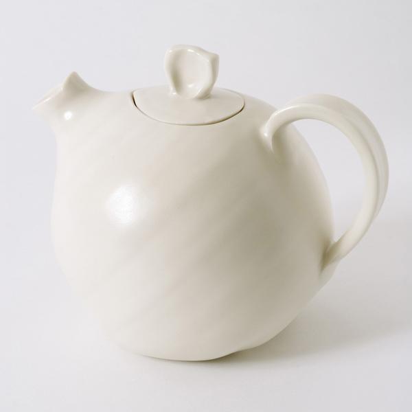 Linda Bloomfield, Organic Teapot
