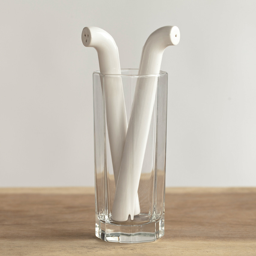 'Straw' Salt & Pepper Shaker by DesignK 